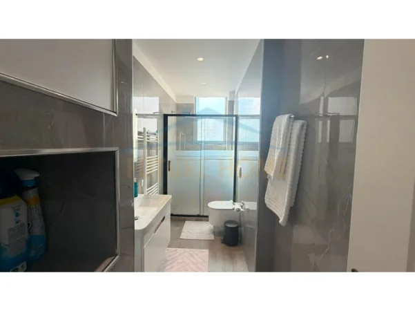Tirane, shitet apartament 2+1 Kati 5, 111 m² 155.000 € 