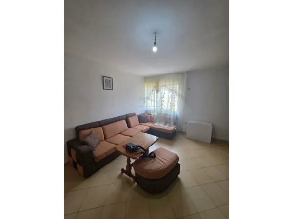 Tirane, shitet 3+1+Ballkon Kati 6, 148.000 € 