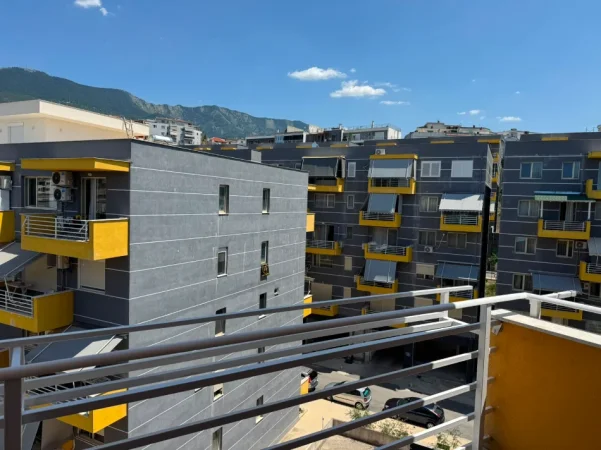Shqiperi, jepet me qera apartament 2+1+Ballkon Kati 5, 88 m² 450 € (Kompleksi Tom Doshi Shkoze)