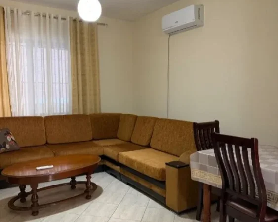 Tirane, jepet me qera apartament 2+1+Aneks+Ballkon Kati 1, 84 m² 400 € (Astir , unaza e re)