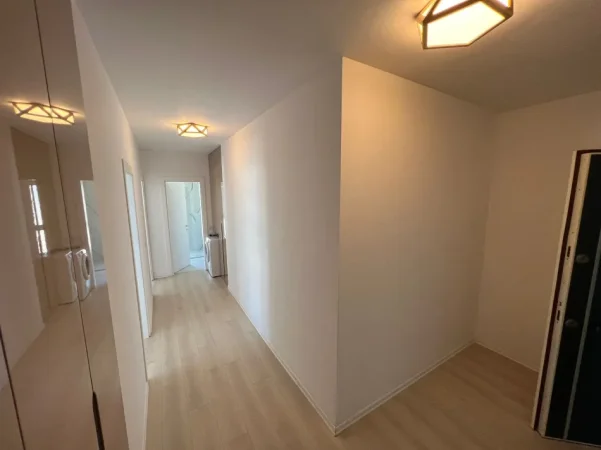 Tirane, jepet me qera apartament 2+1 Kati 8, 96 m² 650 € (5 maji)