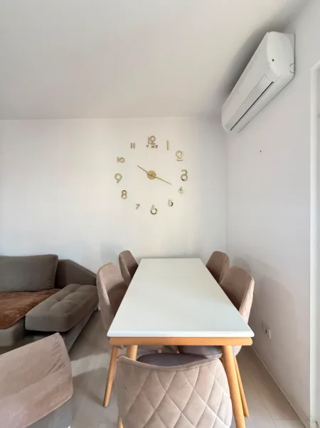 Tirane, jepet me qera apartament 2+1 Kati 8, 96 m² 650 € (5 maji)