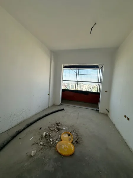 Tirane, shitet apartament 1+1+Aneks+Ballkon Kati 8, 67 m² 202.000 € (Rruga e Kavajes)