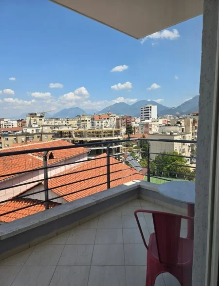 Tirane, jepet me qera apartament 1+1 Kati 6, 80 m² 600 € (Rruga e Elbasanit)