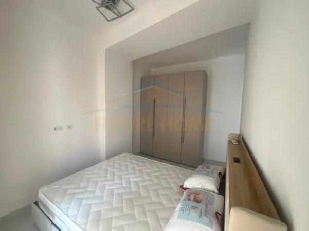 Tirane, jepet me qera apartament 2+1+Ballkon Kati 2, 106 m² 750 € (Rruga e Dibres)