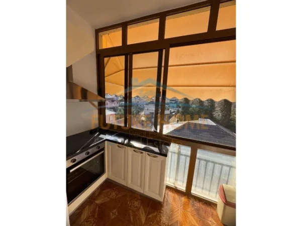 Qera, Apartament 2+1, Qytet Studenti, pranë Fakultetit Ekonomik 0696069906