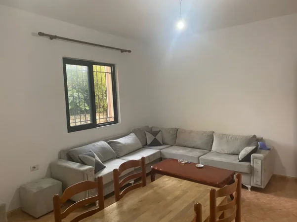Tirane, jepet me qera apartament 1+1+Ballkon Kati 0, 67 m² 340 € (ne rrugen Don Bosko Tirane)