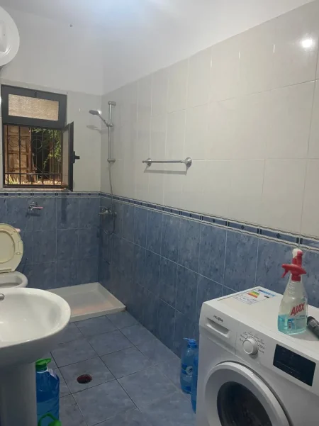 Tirane, jepet me qera apartament 1+1+Ballkon Kati 0, 67 m² 340 € (ne rrugen Don Bosko Tirane)