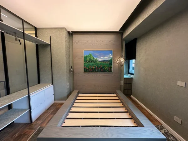 Tirane, jepet me qera apartament 2+1+Ballkon Kati 8, 140 m² 3.000 € (Rezidenca Ambassador 3, pranë Air Albania Stadium)