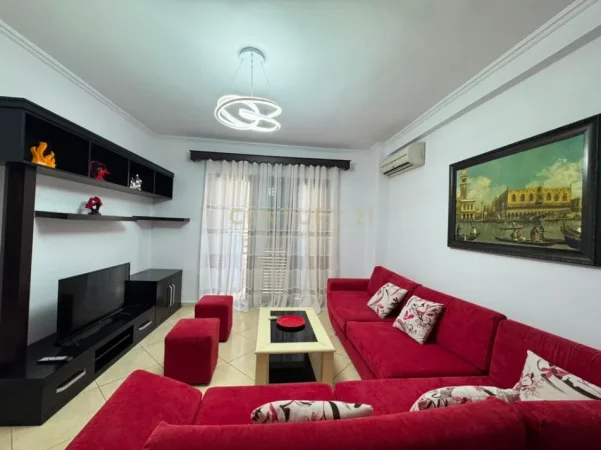 Tirane, jepet me qera apartament 2+1 Kati 8, 95 m² 500 € (unaza e re)