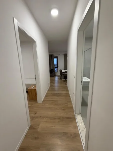 Tirane, jepet me qera apartament 2+1+Ballkon Kati 5, 106 m² 750 € (Porcelan)