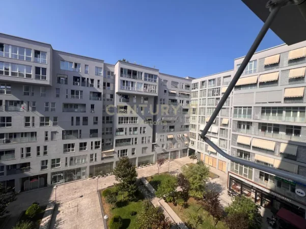 Tirane, jepet me qera apartament 2+1 Kati 5, 110 m² 1.000 € (komuna e parisit 2)
