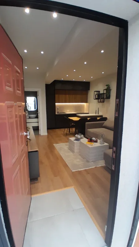 Tirane, jepet me qera apartament 1+1+Aneks+Ballkon Kati 2, 76 m² 690 € (Kodra Diellit, British Schull)