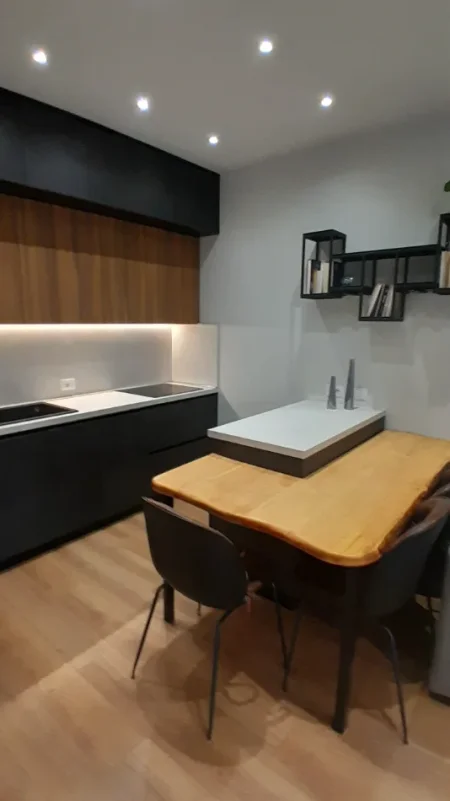 Tirane, jepet me qera apartament 1+1+Aneks+Ballkon Kati 2, 76 m² 690 € (Kodra Diellit, British Schull)