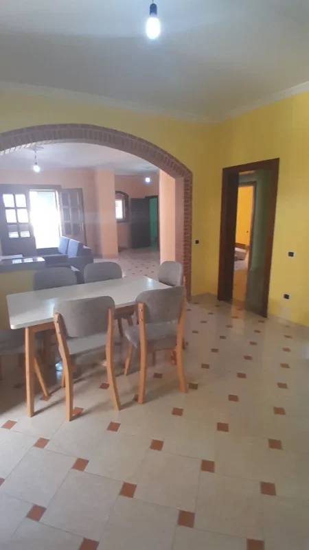 Jepet per qira apartament 2+1+Aneks+ 2 Ballkone + 2 banja,Kati 2, 120 m² 500 € (Hotel Deja ne Rr. Fuat Toptani)
