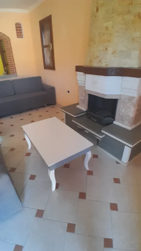 Jepet per qira apartament 2+1+Aneks+ 2 Ballkone + 2 banja,Kati 2, 120 m² 500 € (Hotel Deja ne Rr. Fuat Toptani)