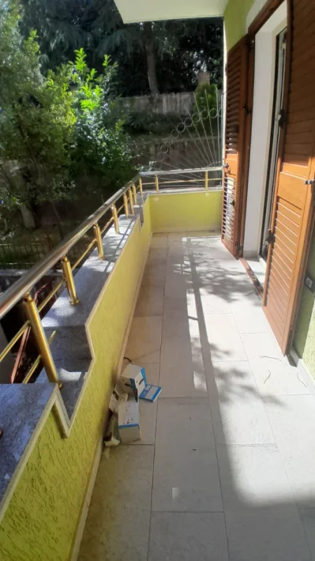 Jepet per qira apartament 2+1+Aneks+ 2 Ballkone + 2 banja,Kati 2, 120 m² 500 € (Hotel Deja ne Rr. Fuat Toptani)