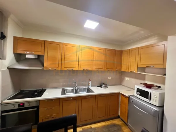 Tirane, jepet me qera apartament 2+1 Kati 1, 72 m² 50.000 € (SHKOLLA E BALETIT)