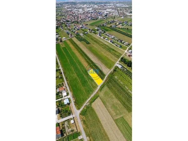 Durres, shitet toke , 350 m² (xhafzotaj)