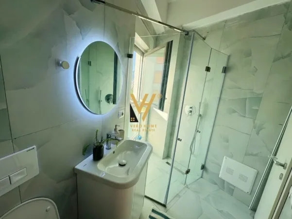 Tirane, jepet me qera apartament 3+1+Ballkon Kati 4, 105 m² 700 € (REZIDENCA KAIMI)