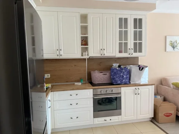Tirane, jepet me qera apartament 2+1 Kati 5, 95 m² 750 € (Komuna e Parisit)