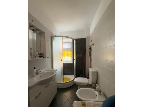 Shitet, Apartament 2+1, Ali Demi, Tiranë 0696069906