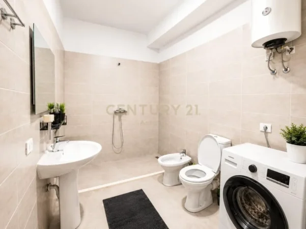 Tirane, jepet me qera apartament 1+1 Kati 6, 62 m² 550 € 