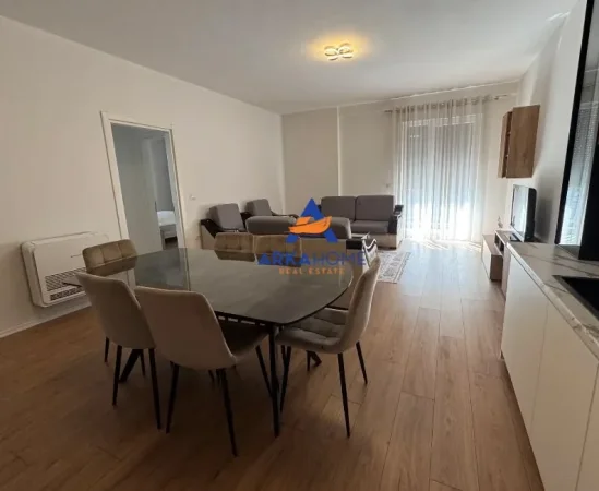 Tirane, jepet me qera apartament 2+1+Ballkon Kati 3, 106 m² 537 € 