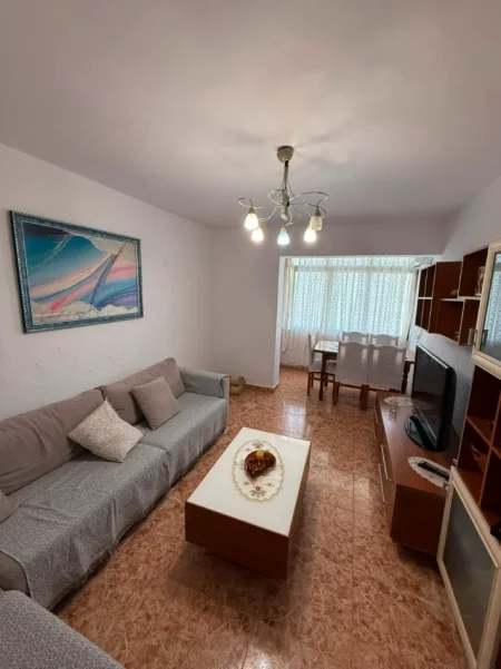 Tirane, jepet me qera apartament 2+1+Aneks Kati 4, 100 m² 500 € (spitali QSUT , shkolla e bashkuar)