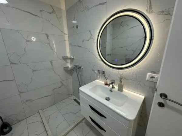 Tirane, shitet apartament 1+1 Kati 10, 74 m² 155000 € (Kompleksi Golden Park 3)