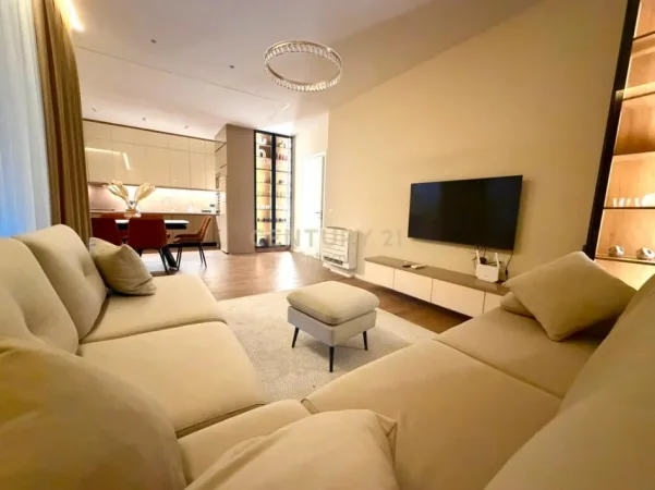 Tirane, jepet me qera apartament 1+1 Kati 5, 120 m² 1.100 € (Qemal Stafa)