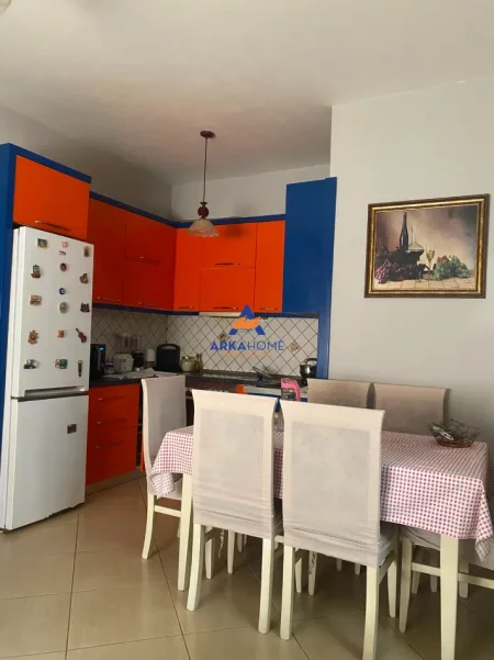 Tirane, shitet shtepi Vile 1 Katshe Kati 1, 100 m² 220.000 € 