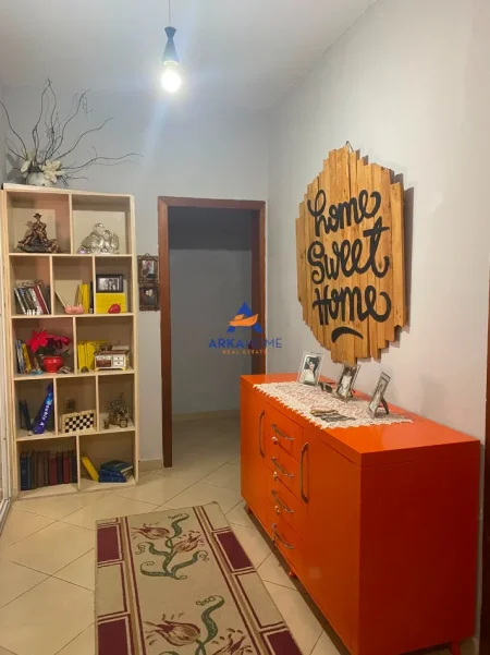 Tirane, shitet shtepi Vile 1 Katshe Kati 1, 100 m² 220.000 € 