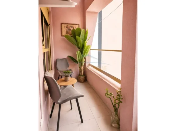 Tirane, jepet me qera apartament 1+1 Kati 6, 700 m² 550 € (Kompleksi Mangalem, Alidemi)
