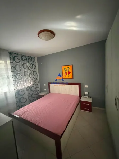 Tirane, jepet me qera apartament 1+1 Kati 1, 44 m² 461 € 