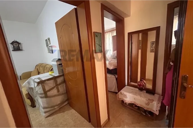 Vlore, shitet apartament 1+1+Ballkon Kati 3, 64 m² 75.000 € (Rruga Mustafa Bello, Kali Trojes, Vlore)