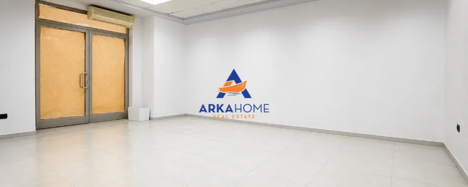 Tirane, shitet dyqan Kati 2, 67 m² 