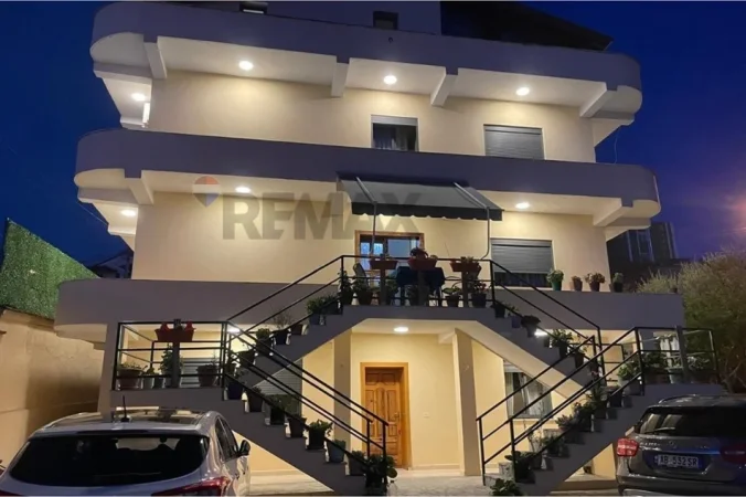 Tirane, jepet me qera apartament 1+1 Kati 1, 70 m² 350 € (Qytet Studenti)