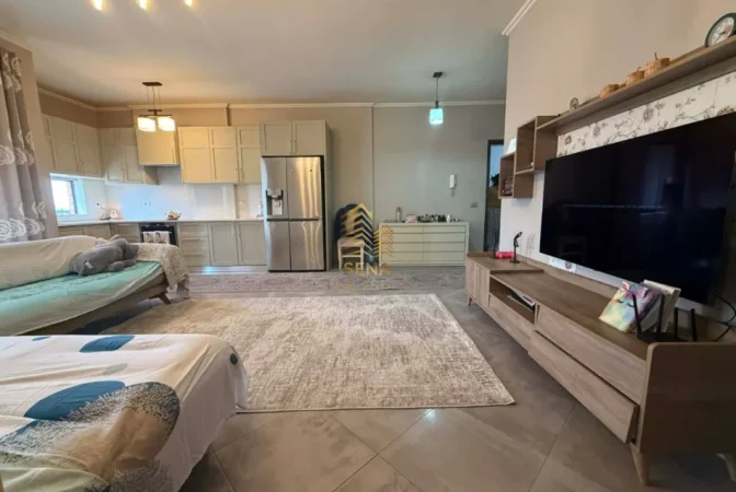 Tirane, shitet apartament 2+1+Ballkon Kati 4, 101 m² 190.000 € (Oxhaku)