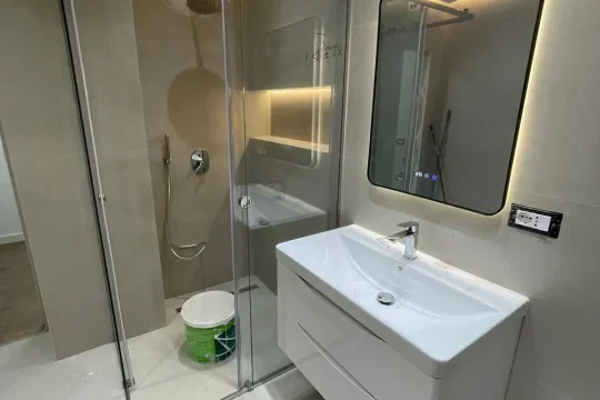 Tirane, jepet me qera apartament 1+1 , 68 m² 1.00 € (AIR ALBANIA)