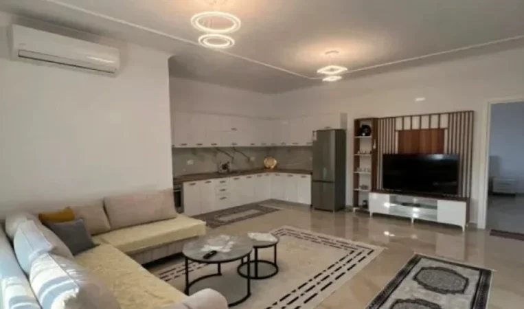 Tirane, jepet me qera apartament 2+1 Kati 2, 128 m² 450 € 