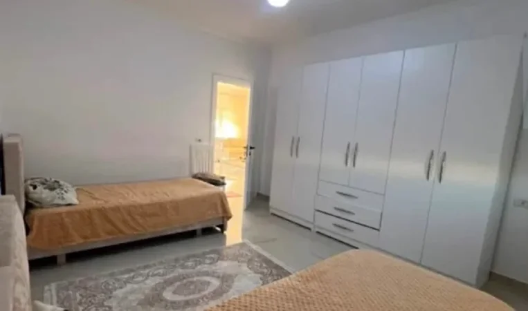 Tirane, jepet me qera apartament 2+1 Kati 2, 128 m² 450 € 