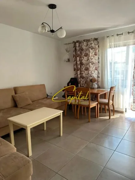 Tirane, jepet me qera apartament 2+1 Kati 5, 80 m² 550 € (RRUGA FORTUZI)