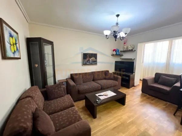 Tirane, jepet me qera apartament 2+1 Kati 1, 72 m² 500 € (Shkolla e Baletit)