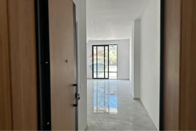 Vlore - Lungomare, shitet garsonier Studio Kati 2, 55 m² 105.000 € (Rruga Dhimitër Konomi, Vlore)