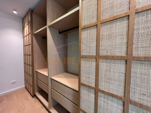 Tirane, jepet me qera apartament 1+1+Ballkon Kati 7, 72 m² 650 € (Shkolla e Baletit)
