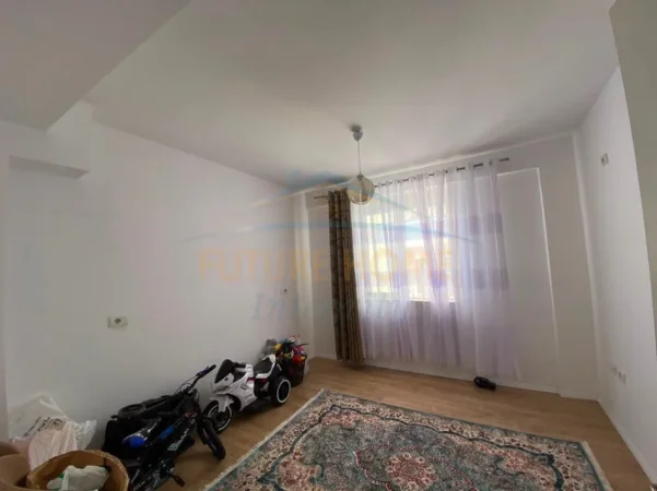 Tirane, shitet apartament 2+1 Kati 3, 97 m² 130.000 € (FRESK , RRUGA E DAJTIT)