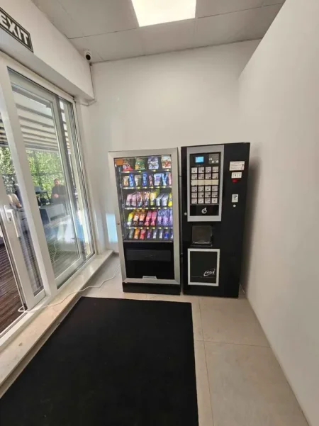 Durres, shes SHITEN MAKINERI SNACK &amp; ESPRESA
