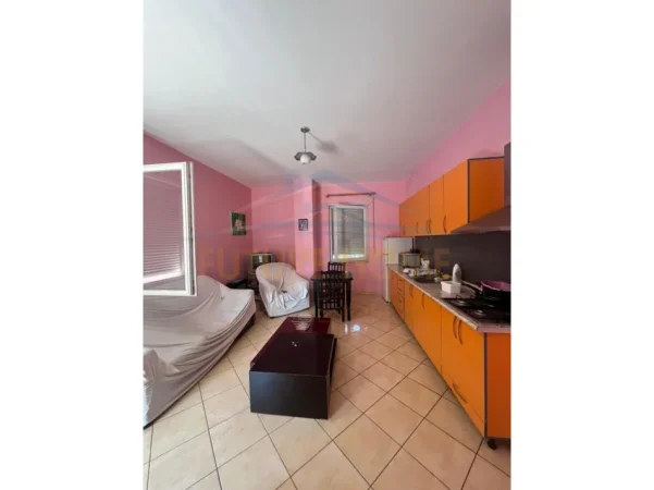 Tirane, jepet me qera apartament 2+1 Kati 2, 88 m² (Fresk)