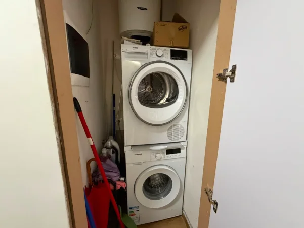 Tirane, jepet me qera apartament 2+1 Kati 1, 65 m² 600 € (Harry Fultz)